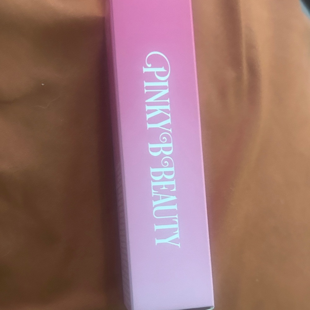 Pink Setting Spray - Picture 2 of 2